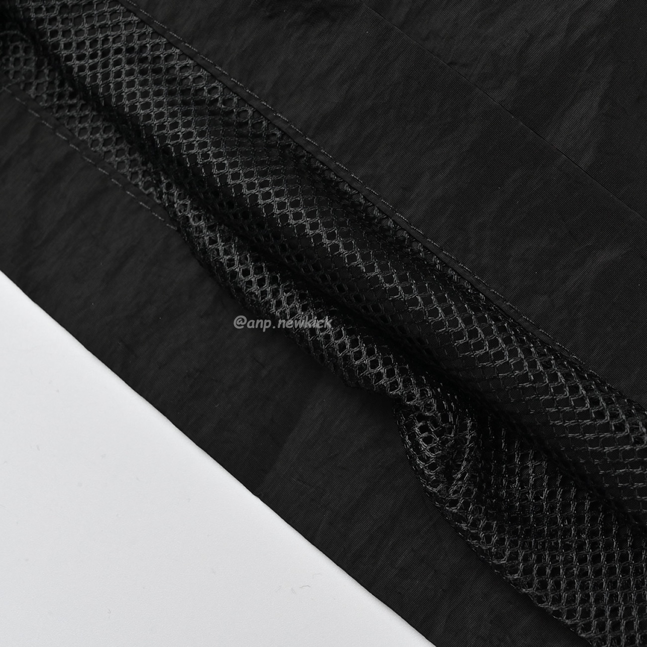 Stoneisland Metal Nylon Shorts (10) - www.newkick.org Stoneisland Metal Nylon Shorts (10) - www.newkick.org