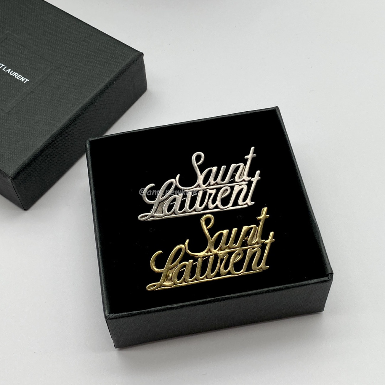 Saint Laurent Paris Saint Laurent Logo Brooch (2) - www.newkick.org Saint Laurent Paris Saint Laurent Logo Brooch (2) - www.newkick.org