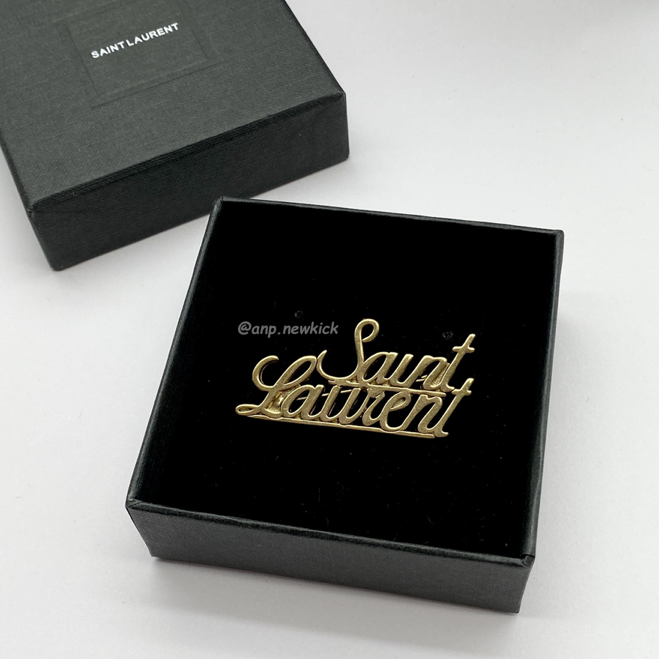 Saint Laurent Paris Saint Laurent Logo Brooch (6) - www.newkick.org Saint Laurent Paris Saint Laurent Logo Brooch (6) - www.newkick.org