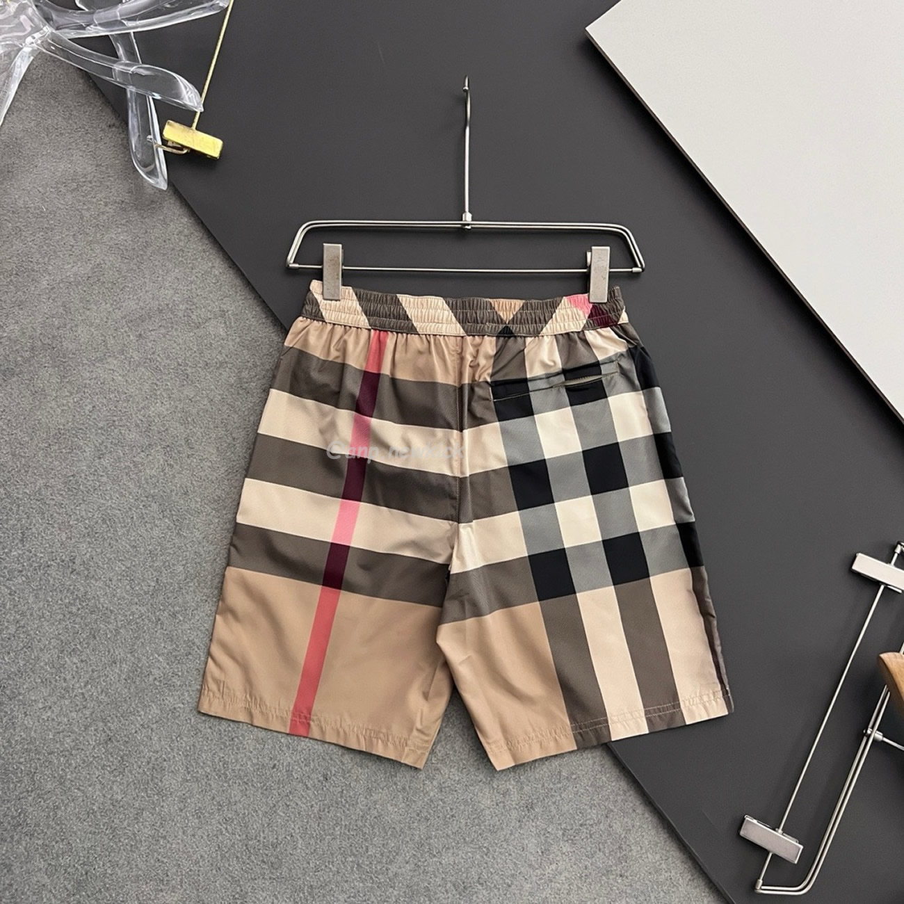 Burberry Check Drawcord Swim Shorts Archive Beige (2) - www.newkick.org Burberry Check Drawcord Swim Shorts Archive Beige (2) - www.newkick.org