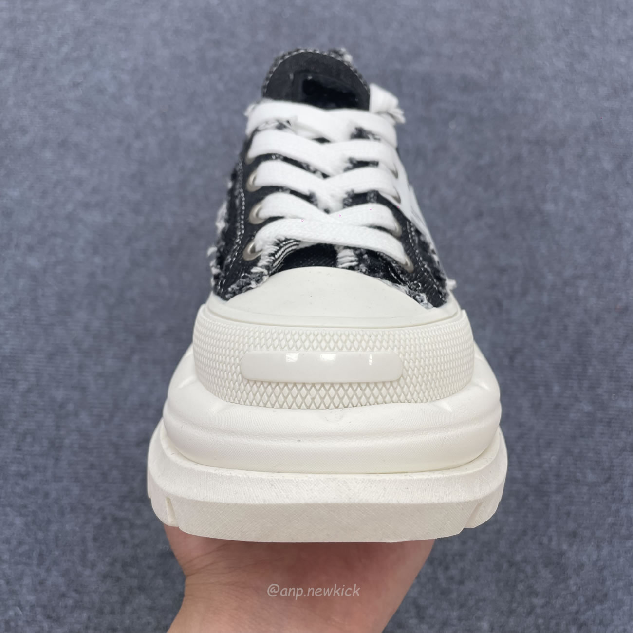 Smile Republic 2.0 Classic Black White Low Top Sneaker (6) - www.newkick.org