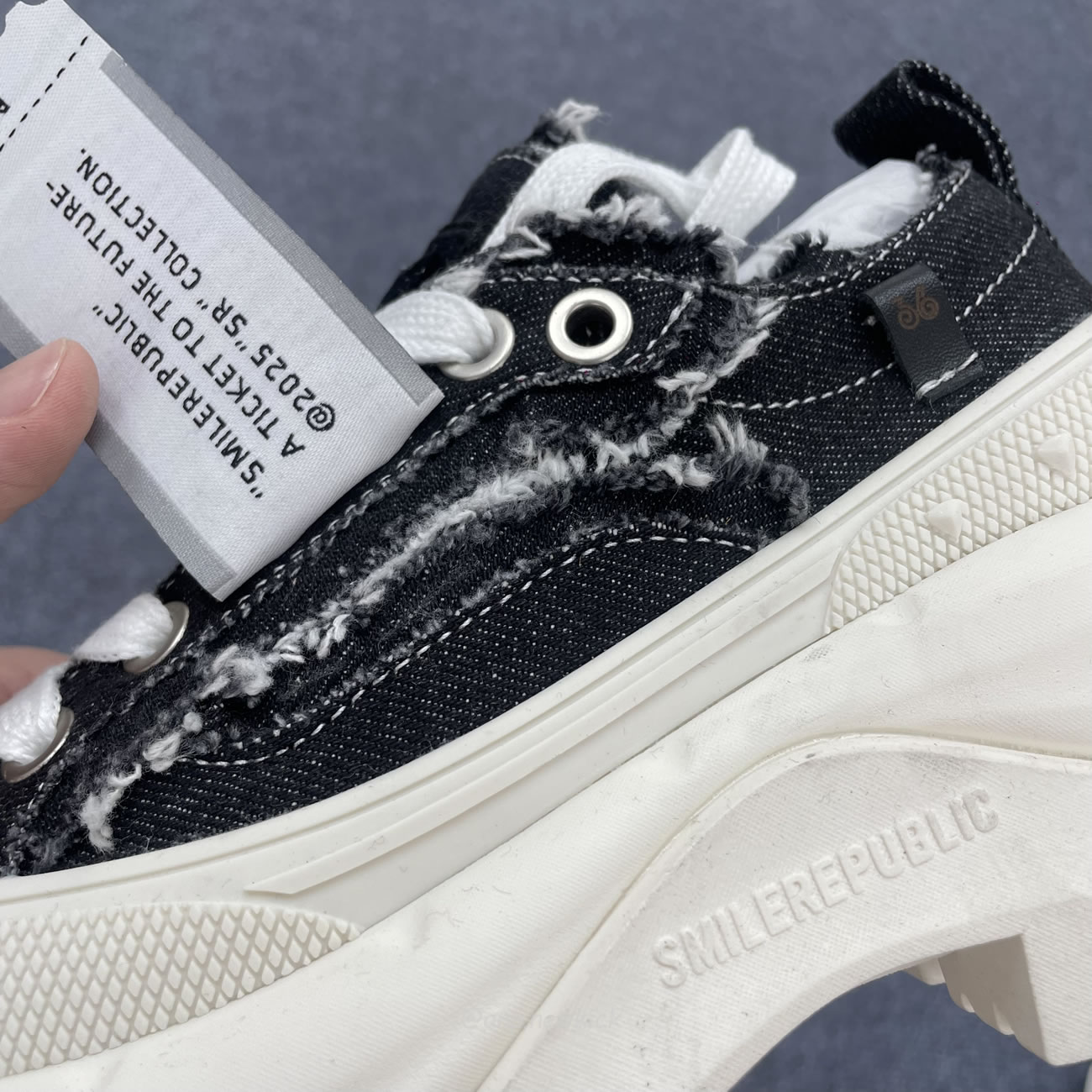 Smile Republic 2.0 Classic Black White Low Top Sneaker (9) - www.newkick.org