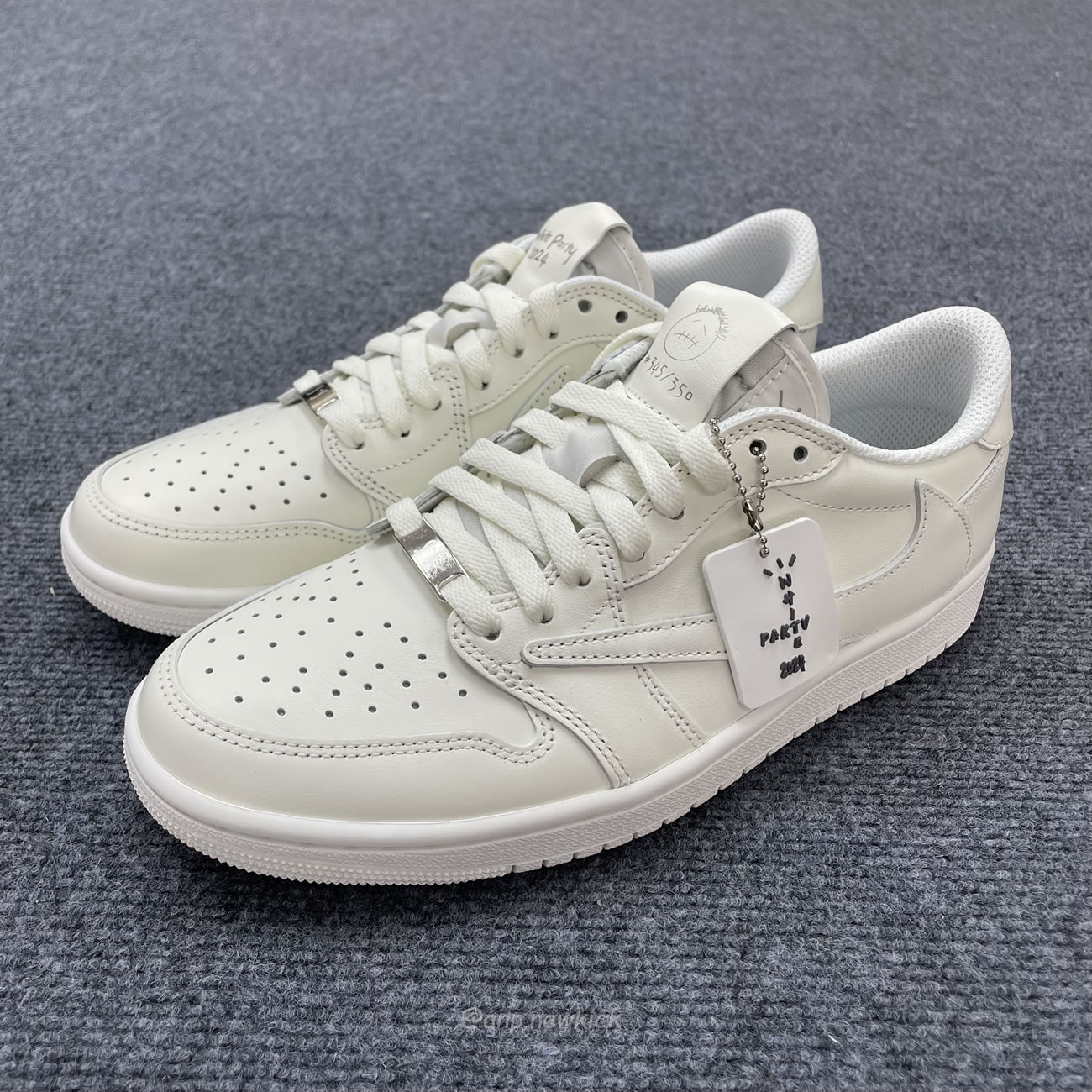 Air Jordan 1 Retro Low Og Sp Travis Scott Michael Rubin White Party Td1228 111 (2) - www.newkick.org Air Jordan 1 Retro Low Og Sp Travis Scott Michael Rubin White Party Td1228 111 (2) - www.newkick.org