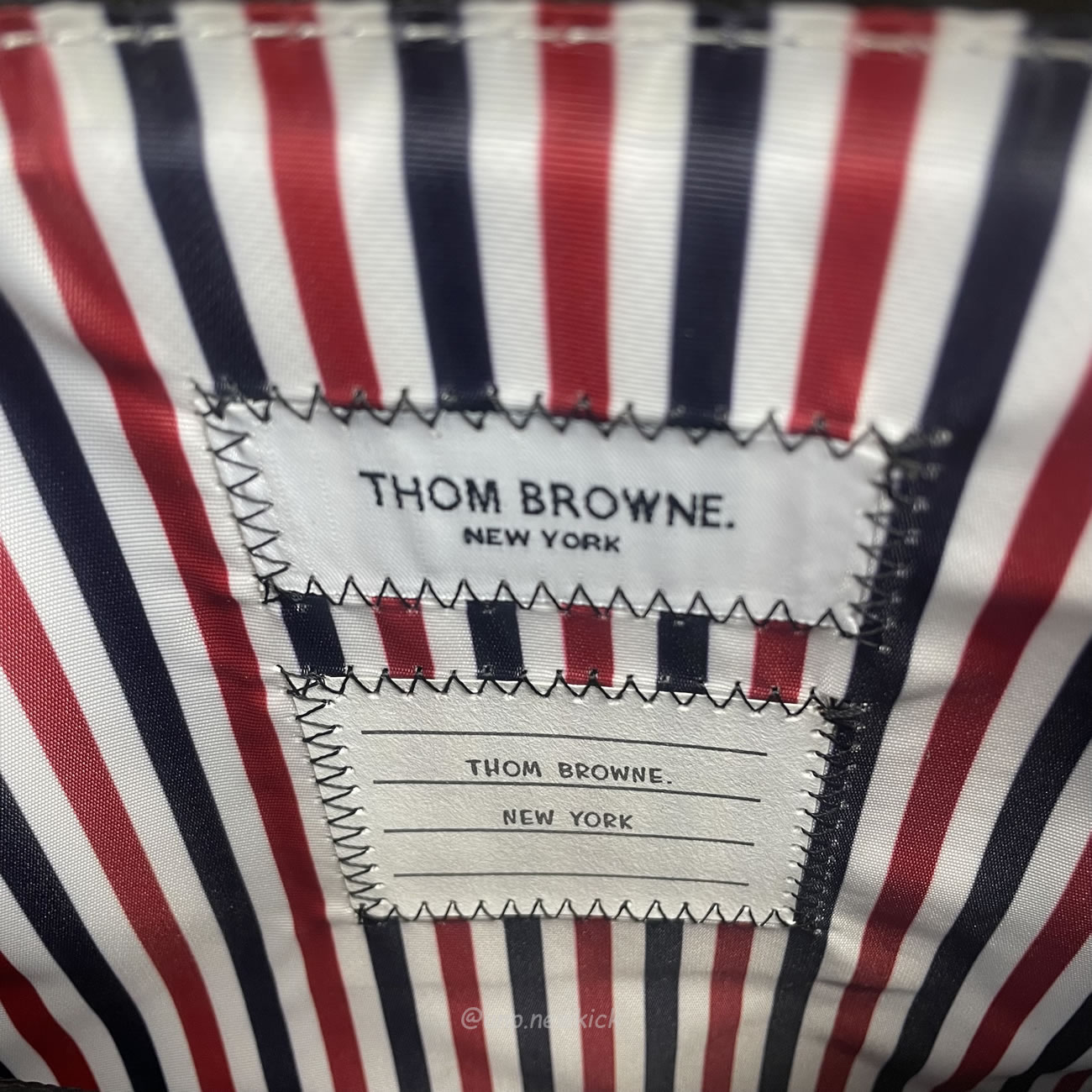 Thom Browne Logo Stamp Leather Document Holder (3) - www.newkick.org Thom Browne Logo Stamp Leather Document Holder (3) - www.newkick.org