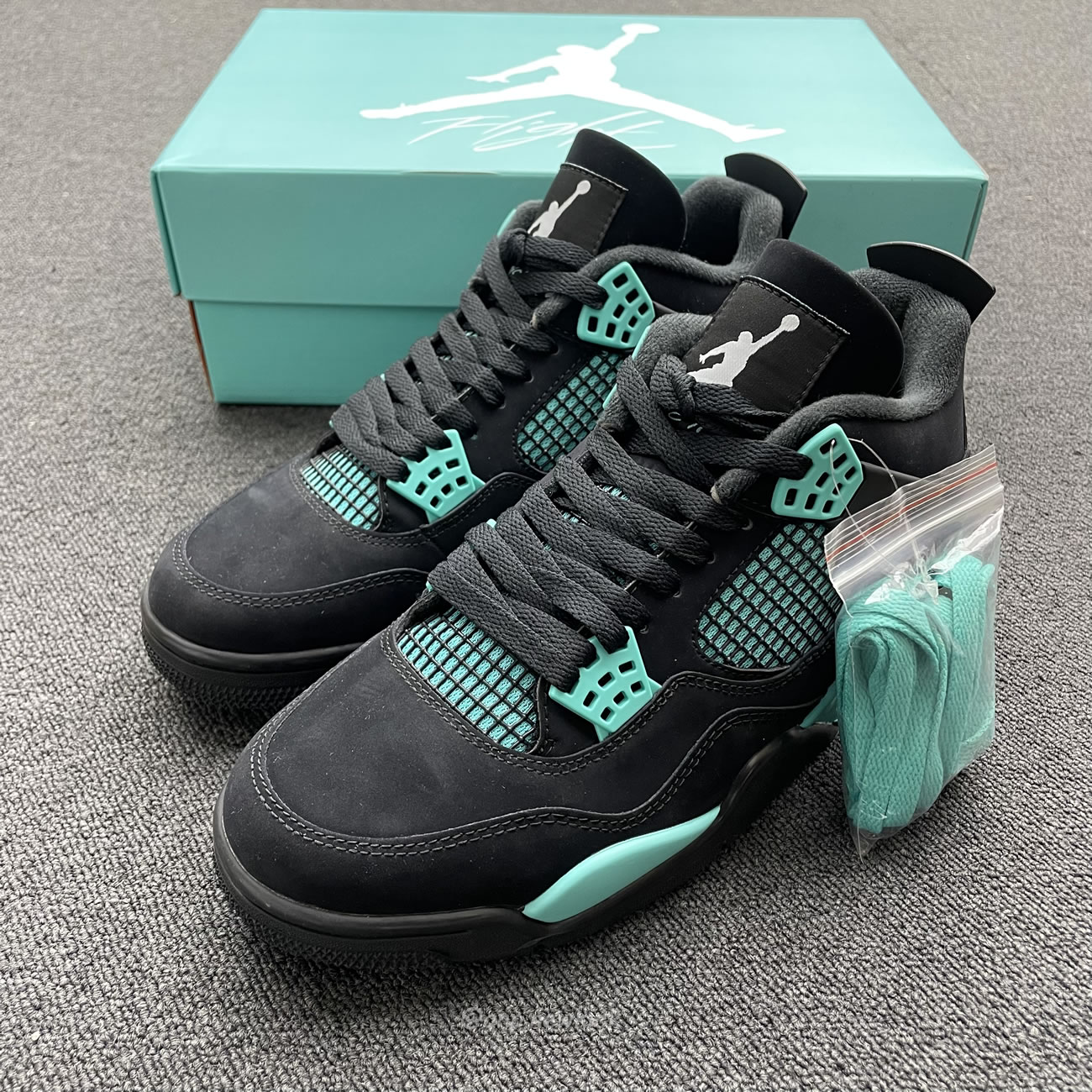 Air Jordan 4 Retro Tiffany Black Green (10) - www.newkick.org Air Jordan 4 Retro Tiffany Black Green (10) - www.newkick.org