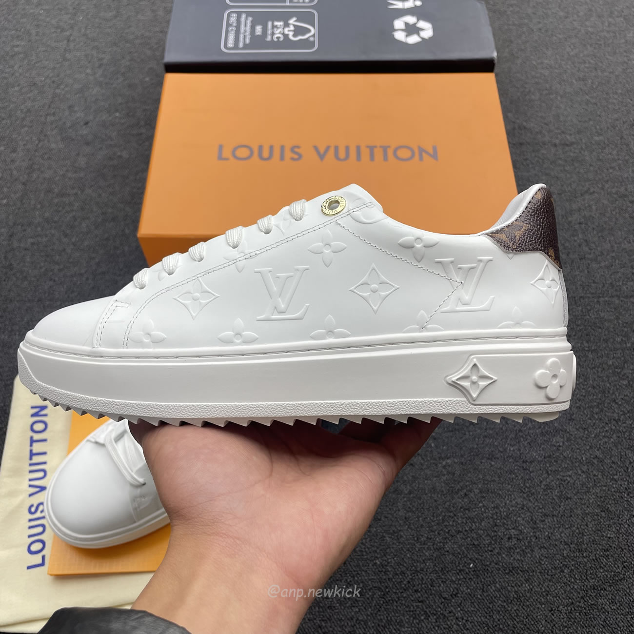 Louis Vuitton Time Out Debossed Monogram Leather White (6) - www.newkick.org Louis Vuitton Time Out Debossed Monogram Leather White (6) - www.newkick.org