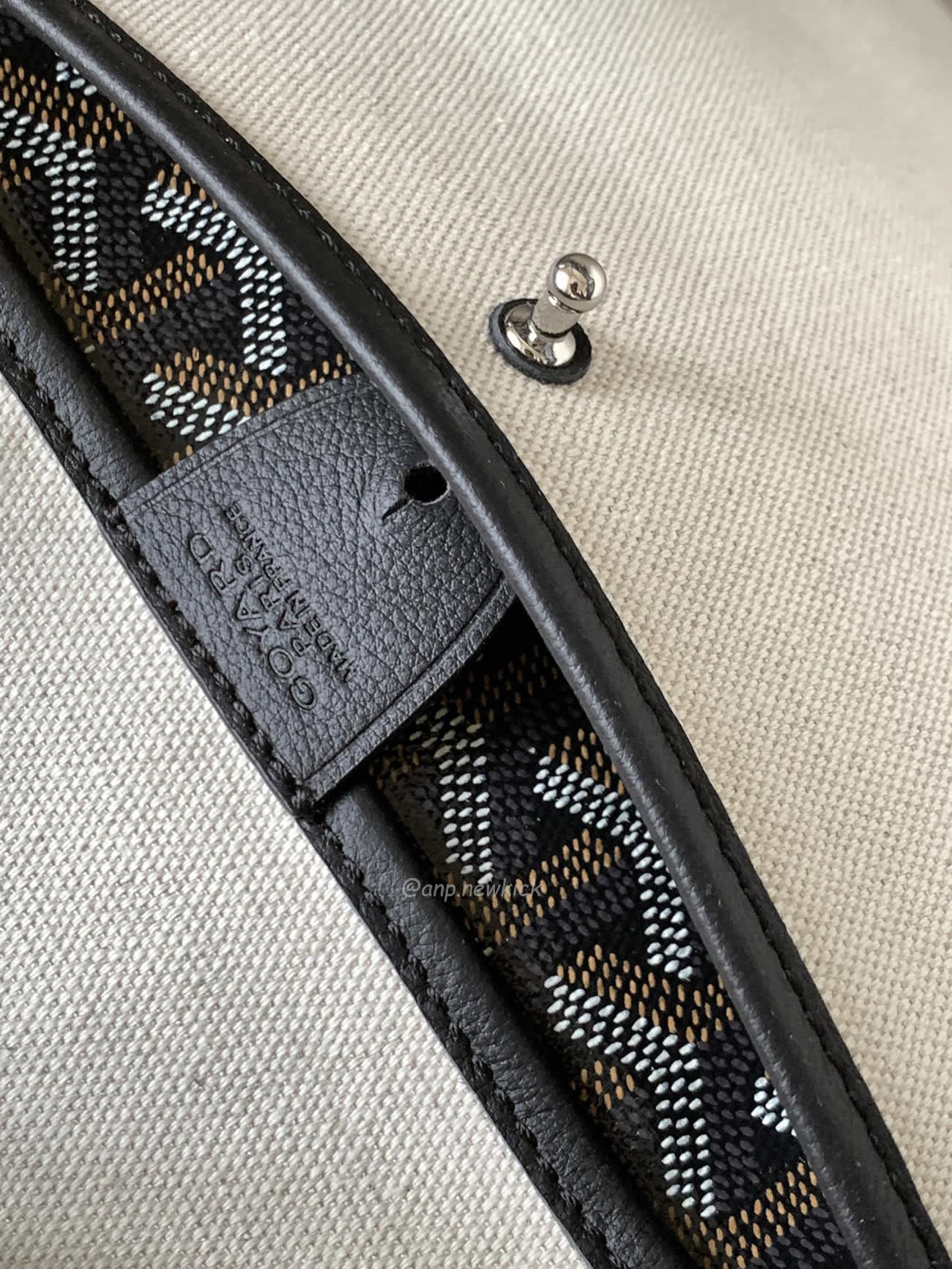 Goyard Artois Tote Pm Blacknatural Green Grey Red White Navy Blue Black Yellow (27) - www.newkick.vip Goyard Artois Tote Pm Blacknatural Green Grey Red White Navy Blue Black Yellow (27) - www.newkick.vip