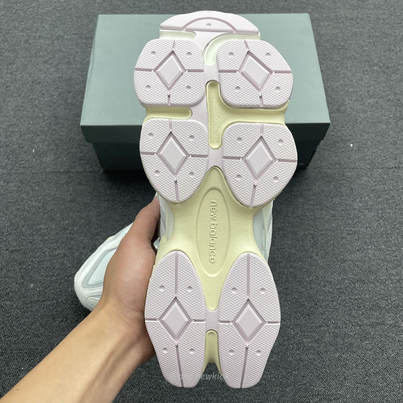 New Balance 9060 Grey Lilac U9060gm (7) - www.newkick.org New Balance 9060 Grey Lilac U9060gm (7) - www.newkick.org