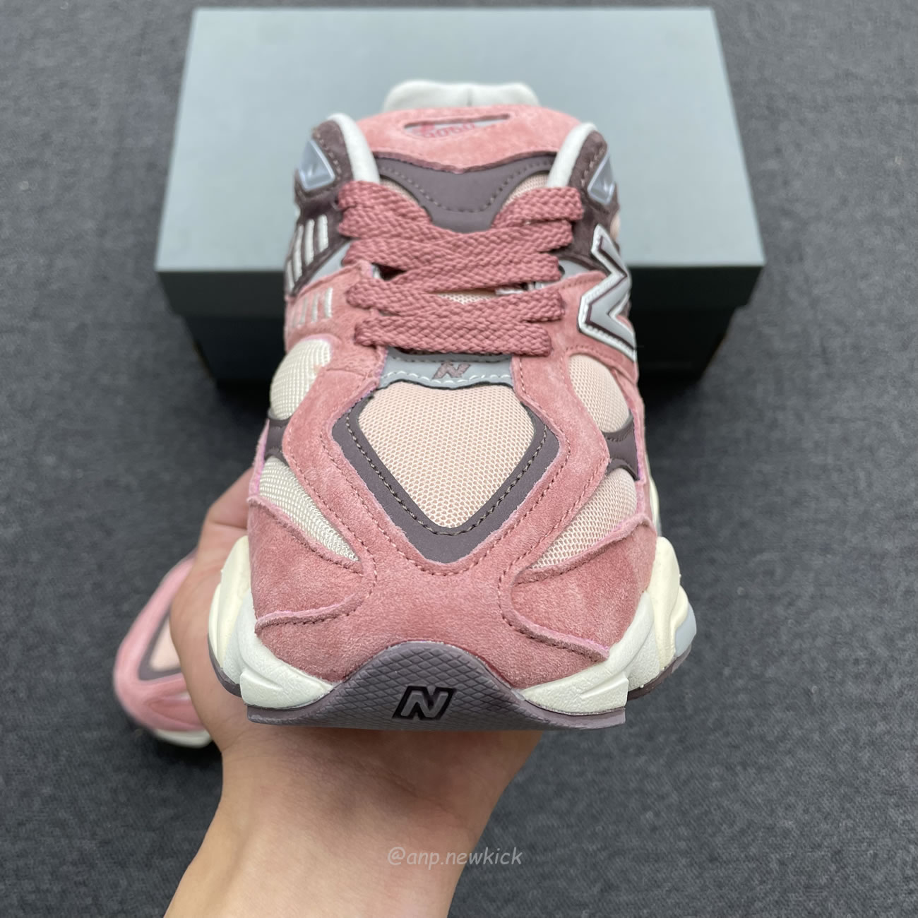 New Balance 9060 Cherry Blossom U9060tru (3) - www.newkick.org New Balance 9060 Cherry Blossom U9060tru (3) - www.newkick.org