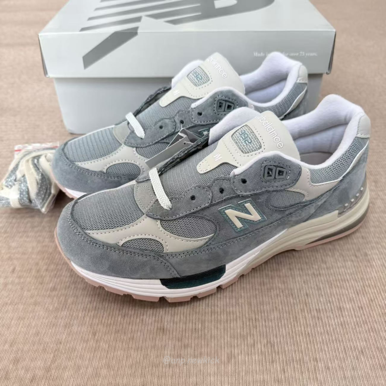 New Balance 992 Miusa Kith Osaka Pack U992kt (12) - www.newkick.org New Balance 992 Miusa Kith Osaka Pack U992kt (12) - www.newkick.org