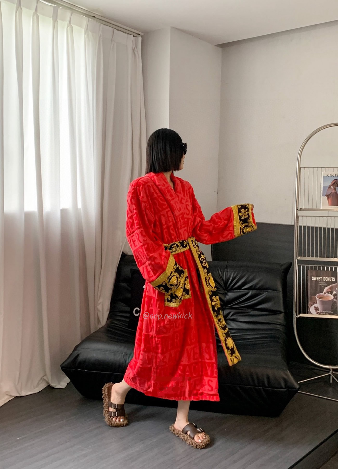 Versace Baroque Logo Jacquard Cotton Bathrobe (11) - www.newkick.org Versace Baroque Logo Jacquard Cotton Bathrobe (11) - www.newkick.org