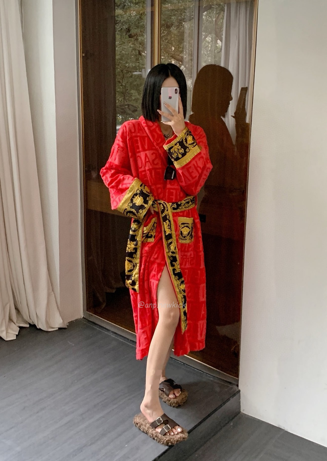 Versace Baroque Logo Jacquard Cotton Bathrobe (15) - www.newkick.org Versace Baroque Logo Jacquard Cotton Bathrobe (15) - www.newkick.org