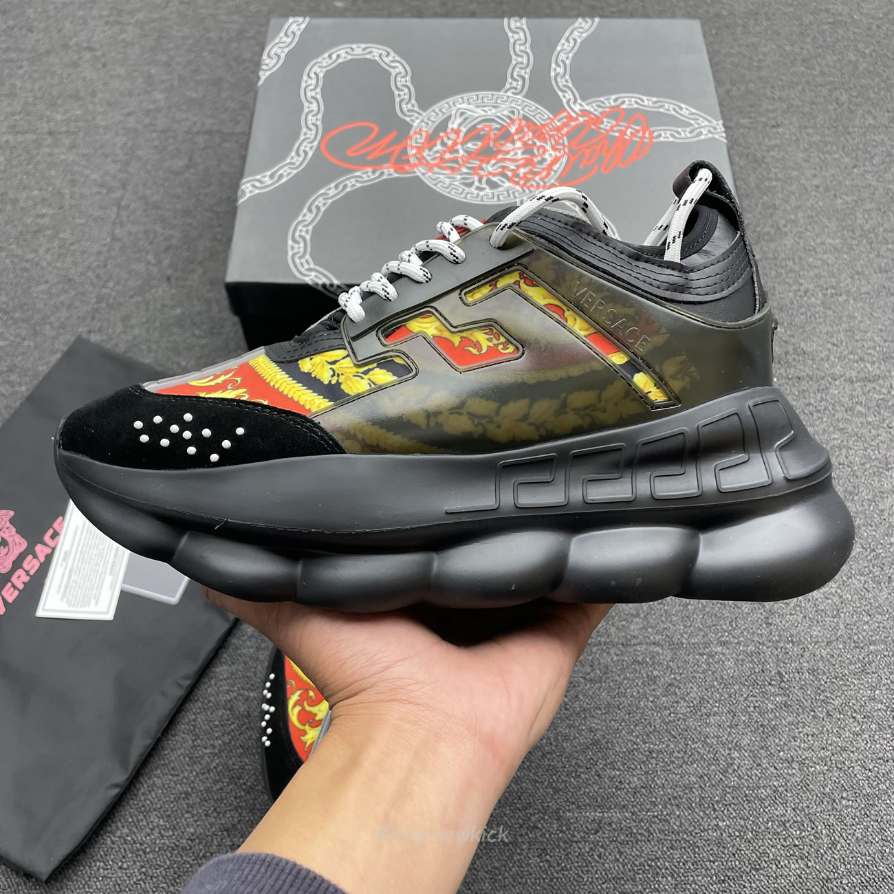 Versace Chain Reaction Sneaker (4) - www.newkick.org