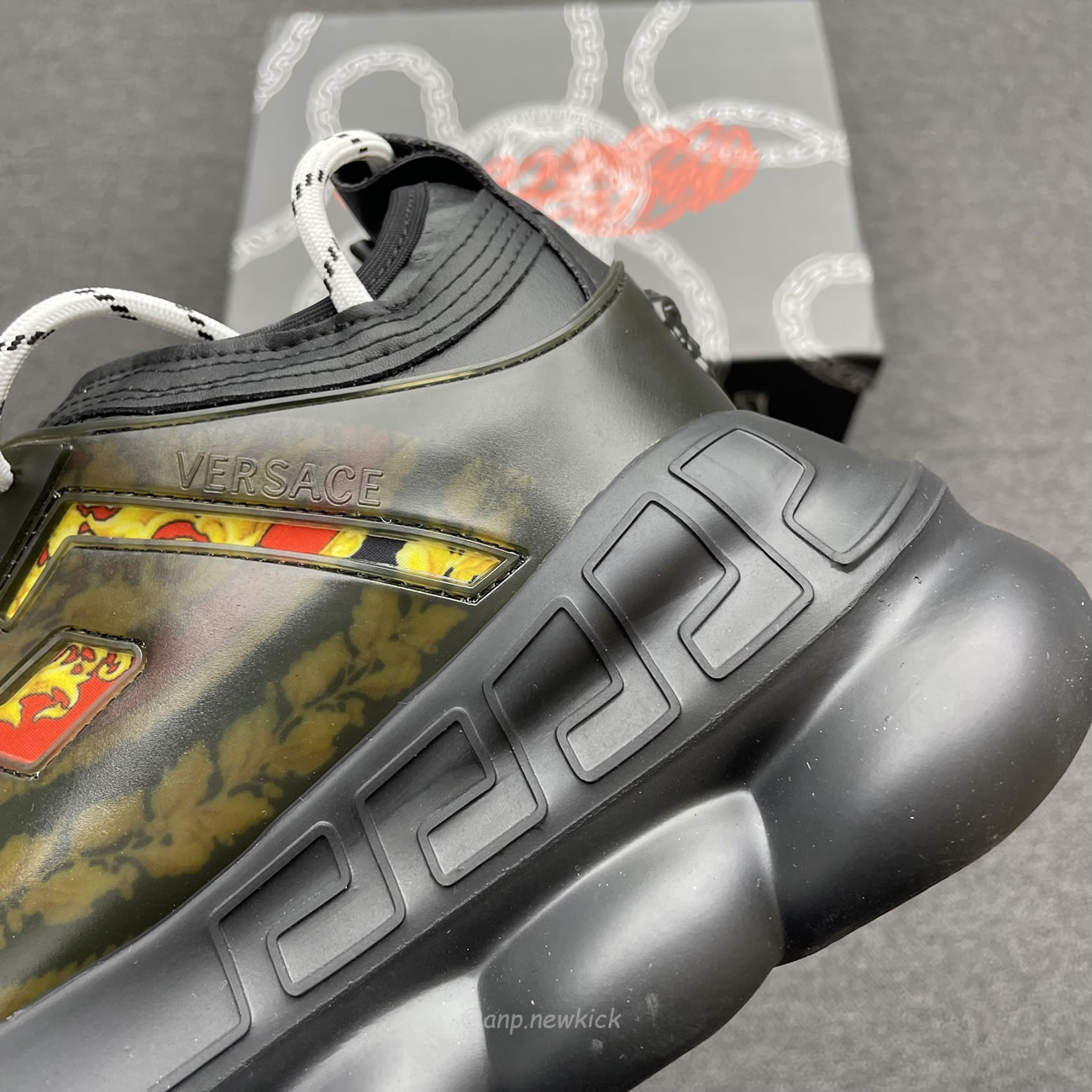 Versace Chain Reaction Sneaker (9) - www.newkick.org
