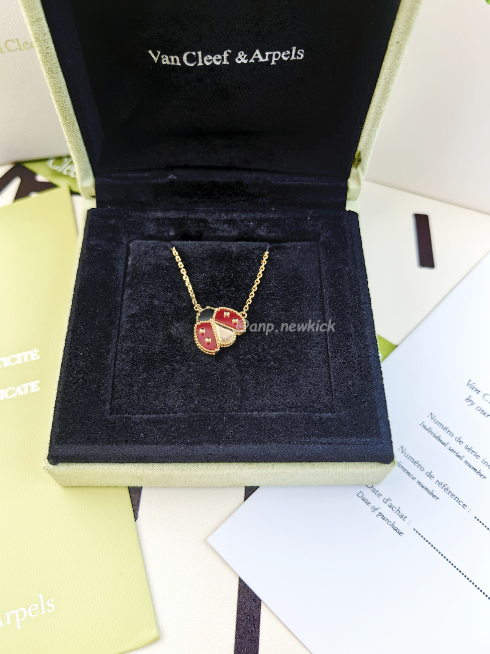 Van Cleef Arpels Full Diamond Clover Necklace (16) - www.newkick.org Van Cleef Arpels Full Diamond Clover Necklace (16) - www.newkick.org