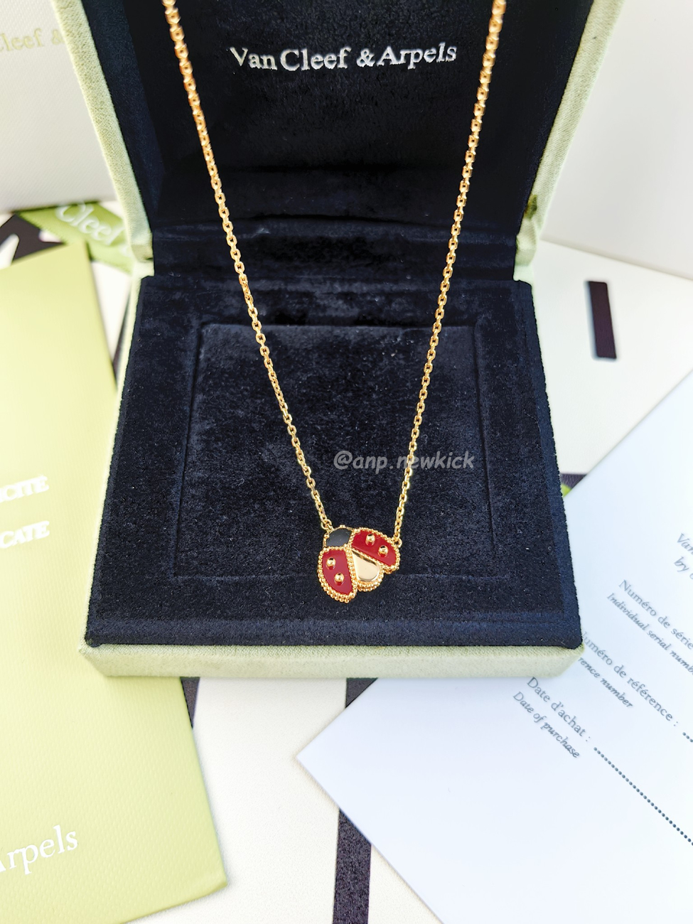 Van Cleef Arpels Full Diamond Clover Necklace (17) - www.newkick.org Van Cleef Arpels Full Diamond Clover Necklace (17) - www.newkick.org