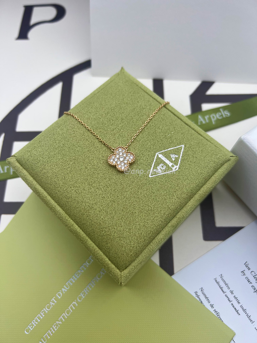 Van Cleef Arpels Full Diamond Clover Necklace (3) - www.newkick.org Van Cleef Arpels Full Diamond Clover Necklace (3) - www.newkick.org