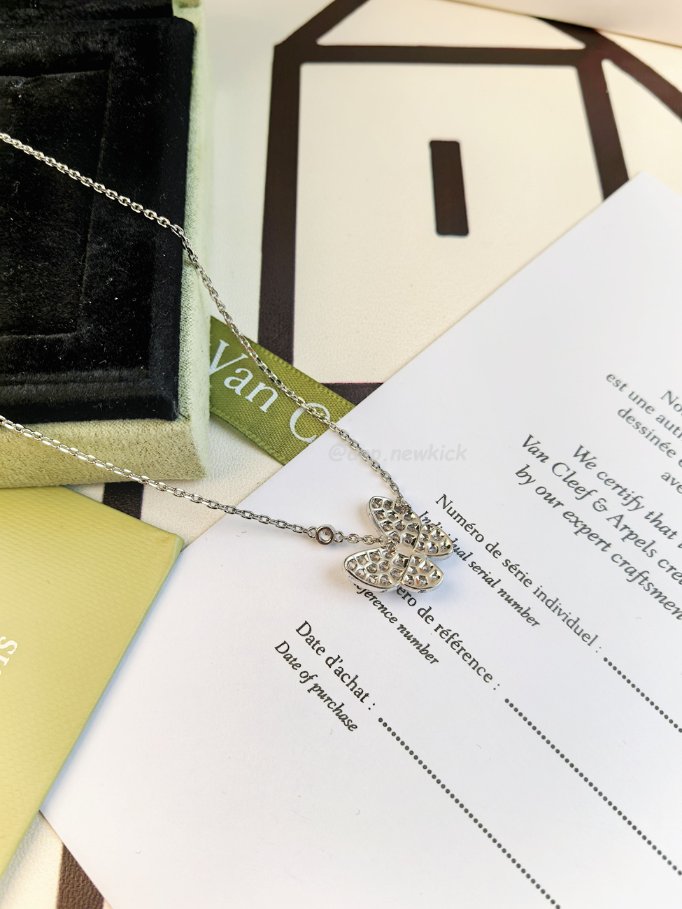 Van Cleef Arpels Full Diamond Clover Necklace (9) - www.newkick.org Van Cleef Arpels Full Diamond Clover Necklace (9) - www.newkick.org