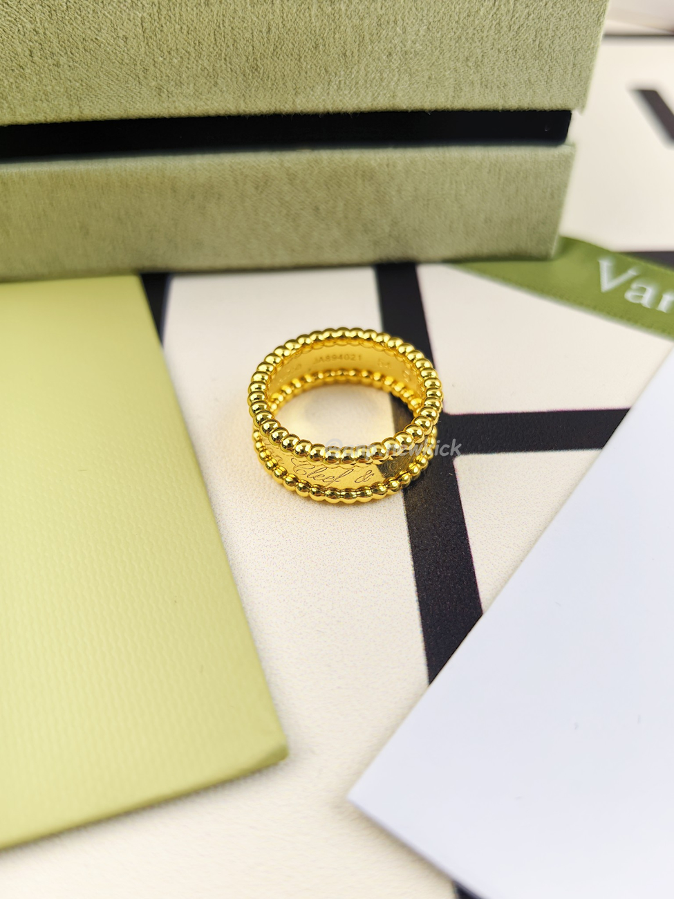 Van Cleef Arpels Full Diamond Ring (3) - www.newkick.org Van Cleef Arpels Full Diamond Ring (3) - www.newkick.org
