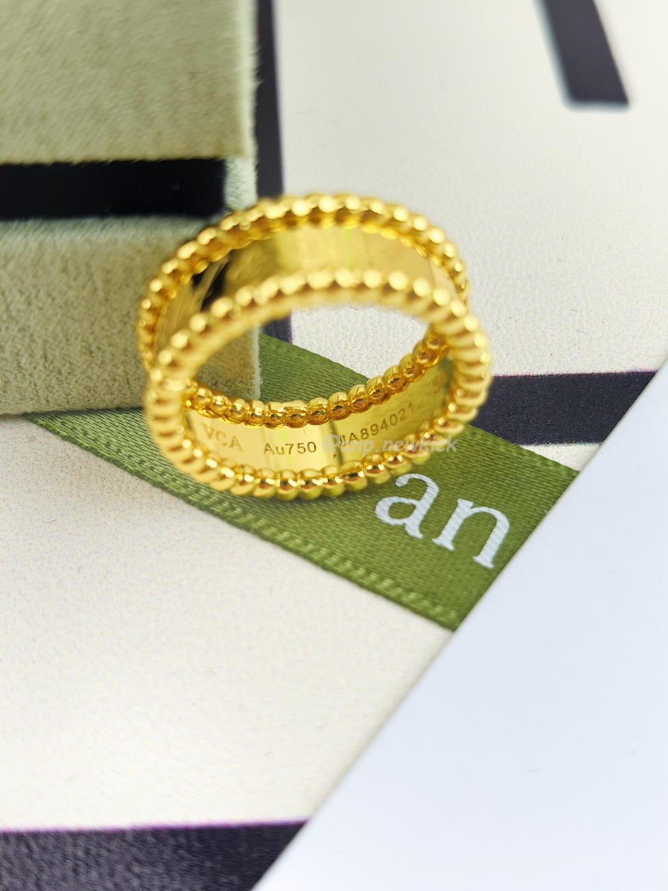Van Cleef Arpels Full Diamond Ring (4) - www.newkick.org Van Cleef Arpels Full Diamond Ring (4) - www.newkick.org