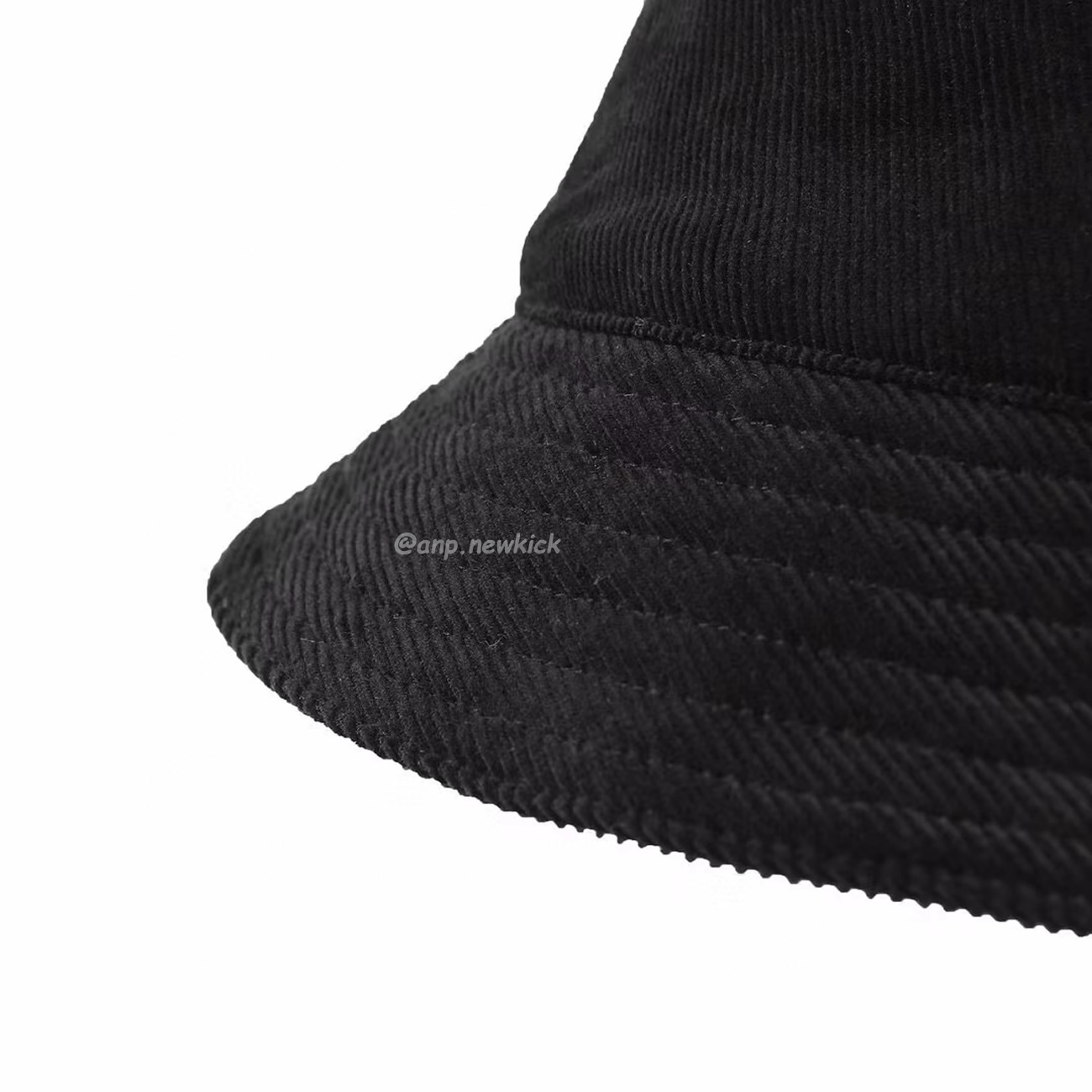 Prada Wide Brimmed Hats (2) - www.newkick.org Prada Wide Brimmed Hats (2) - www.newkick.org