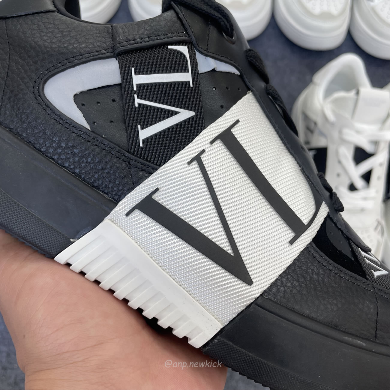 Valentino Garavani Vl7n Sneaker Low Top White Black Grey Red Blue Ys0c58wrq 24p (8) - www.newkick.vip Valentino Garavani Vl7n Sneaker Low Top White Black Grey Red Blue Ys0c58wrq 24p (8) - www.newkick.vip