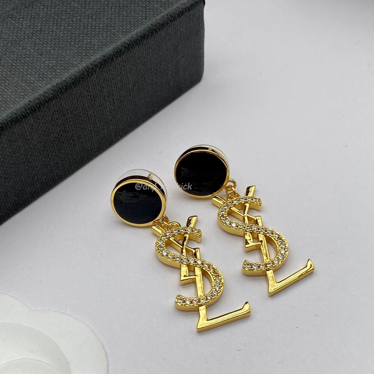 Saint Laurent Ysl Earrings 1 (5) - www.newkick.org Saint Laurent Ysl Earrings 1 (5) - www.newkick.org