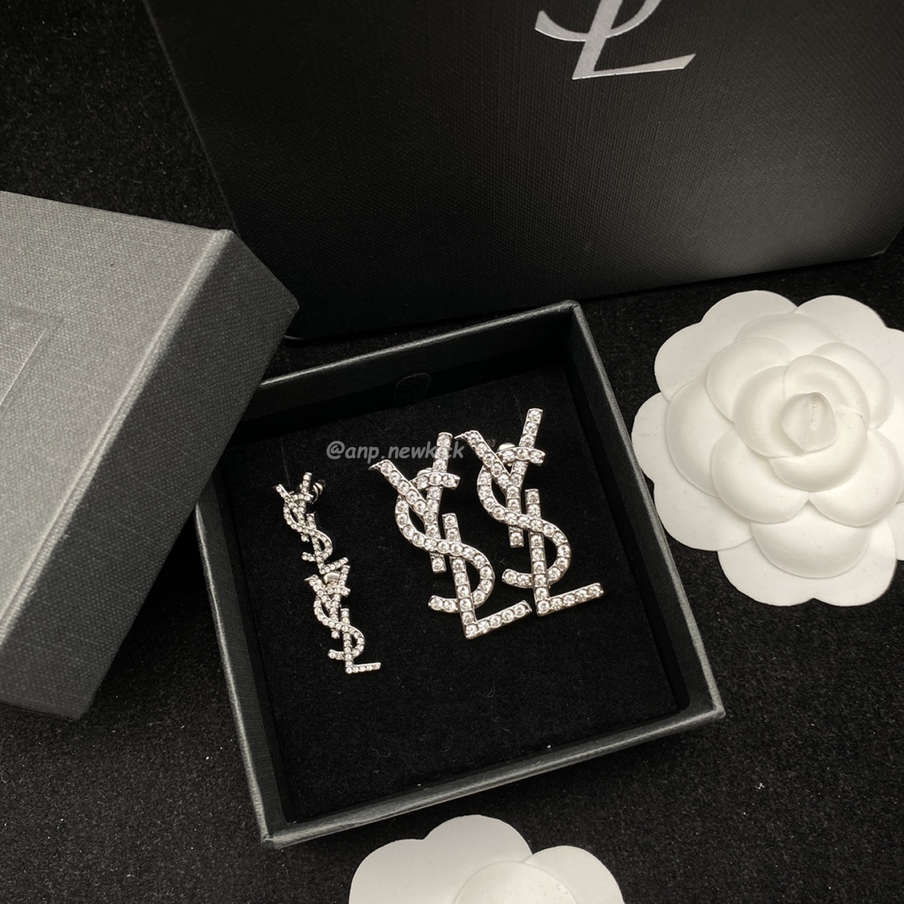 Saint Laurent Ysl Earrings 2 (2) - www.newkick.org Saint Laurent Ysl Earrings 2 (2) - www.newkick.org