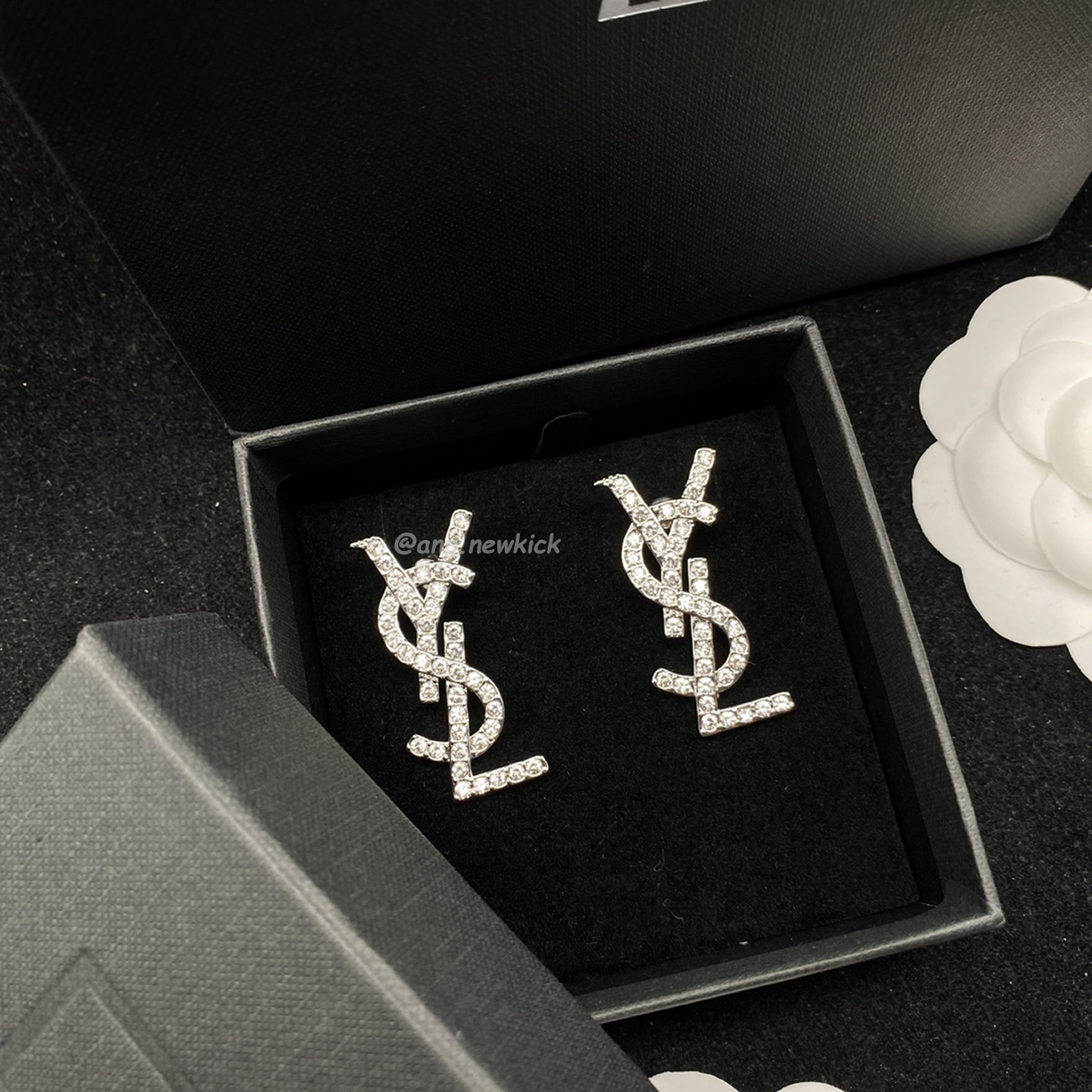 Saint Laurent Ysl Earrings 2 (4) - www.newkick.org Saint Laurent Ysl Earrings 2 (4) - www.newkick.org