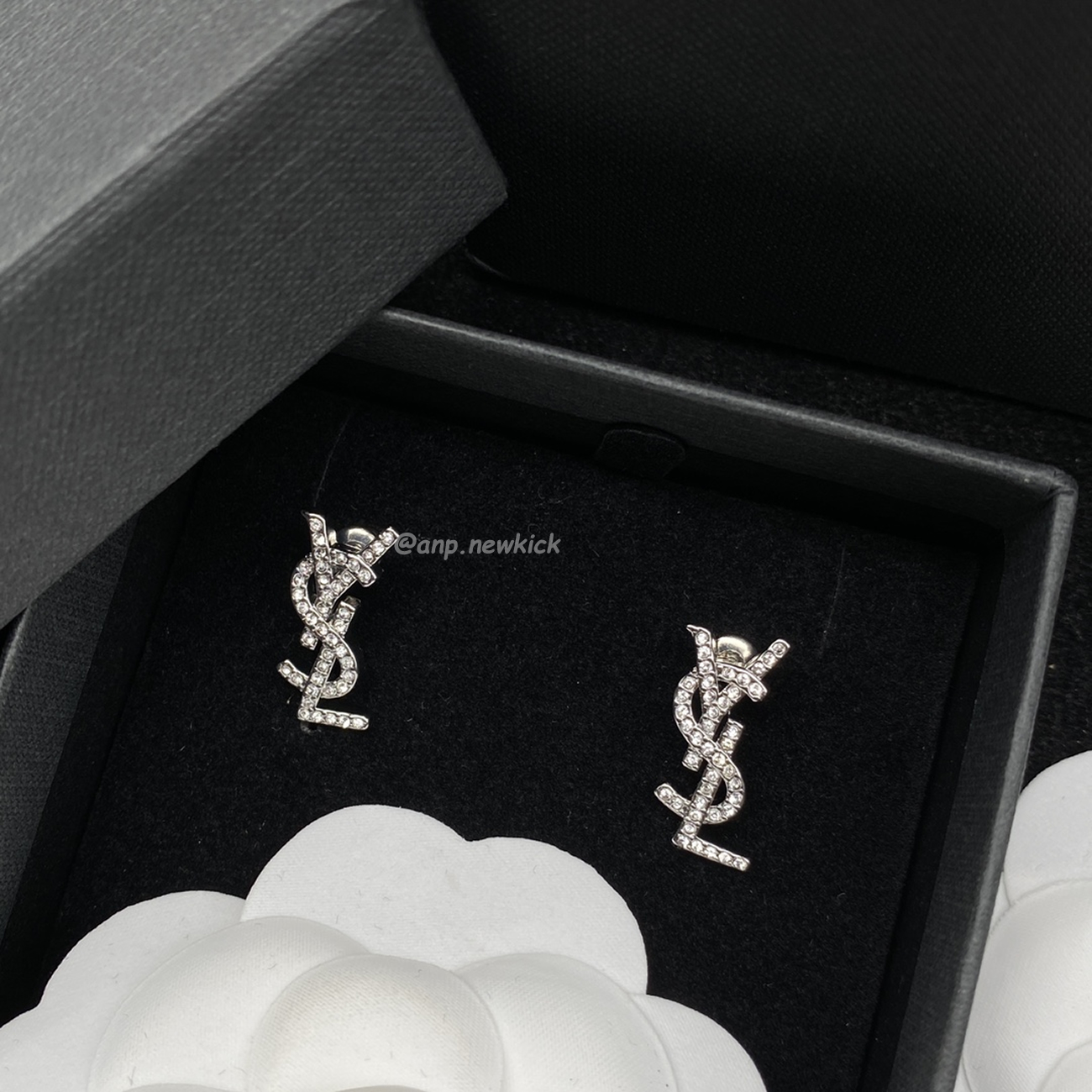 Saint Laurent Ysl Earrings 2 (6) - www.newkick.org Saint Laurent Ysl Earrings 2 (6) - www.newkick.org