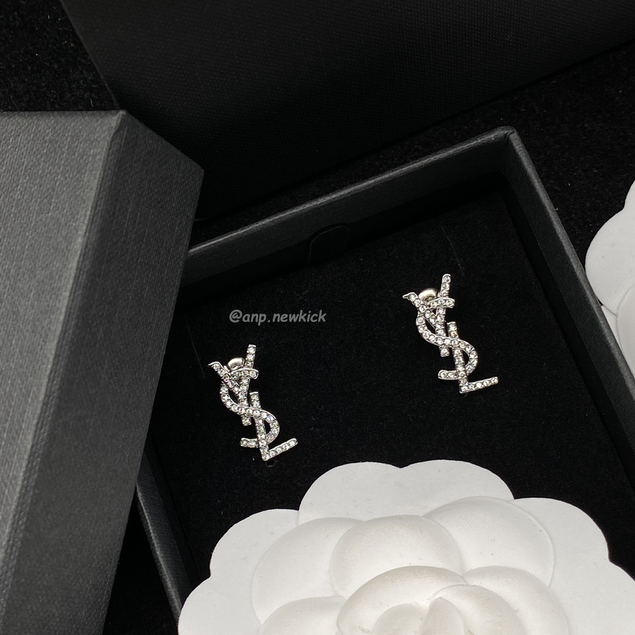 Saint Laurent Ysl Earrings 2 (7) - www.newkick.org Saint Laurent Ysl Earrings 2 (7) - www.newkick.org