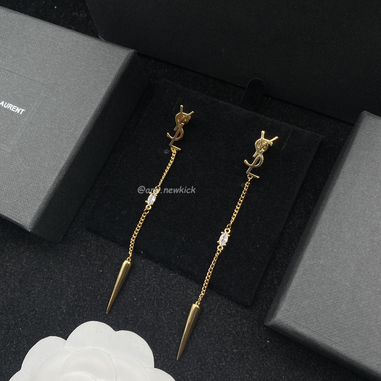 Saint Laurent Ysl Earrings 3 (5) - www.newkick.org Saint Laurent Ysl Earrings 3 (5) - www.newkick.org
