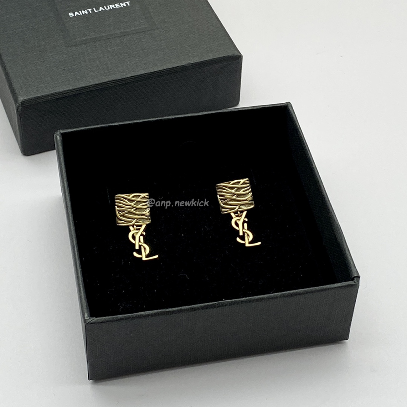 Saint Laurent Ysl Earrings 5 (5) - www.newkick.vip Saint Laurent Ysl Earrings 5 (5) - www.newkick.vip
