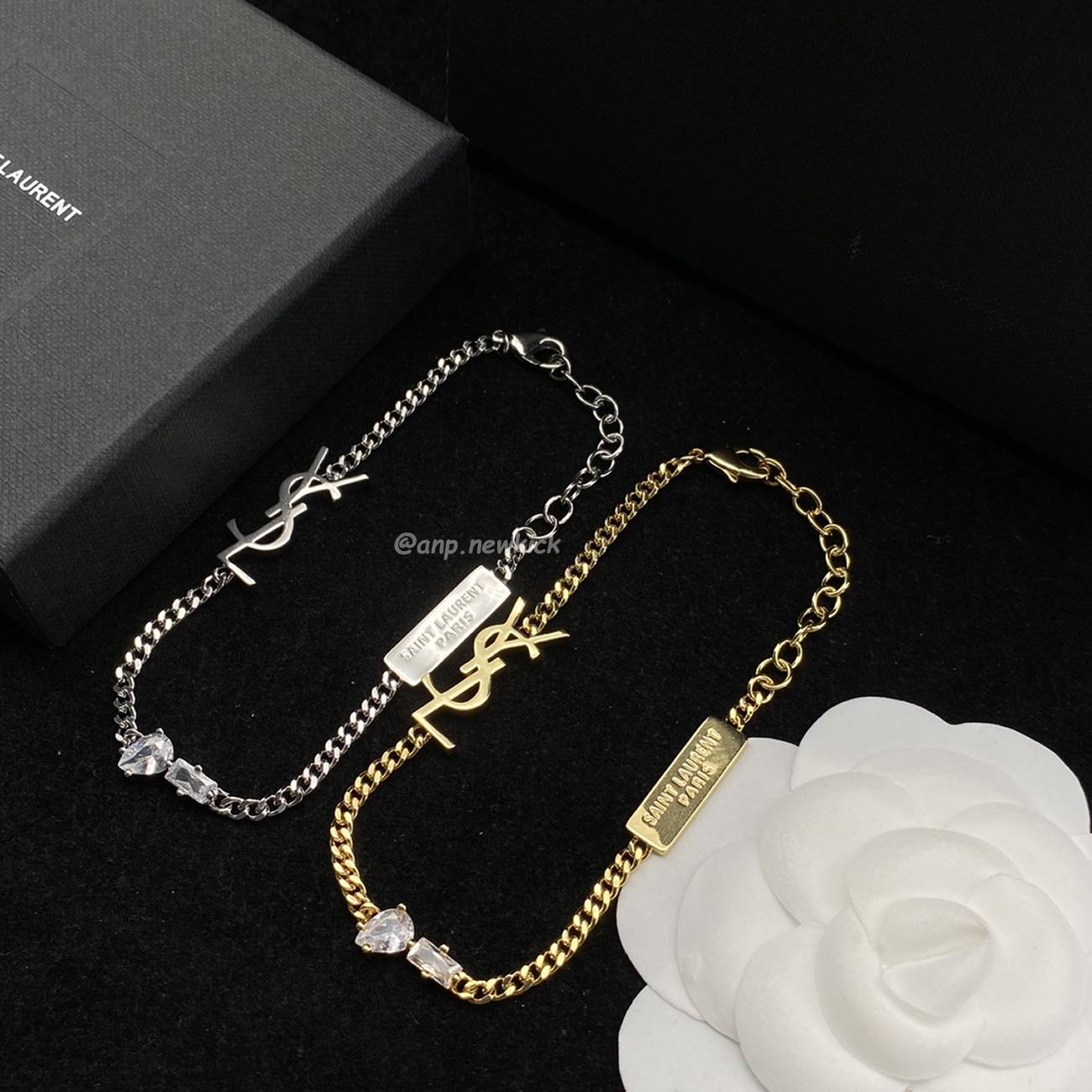 Saint Laurent Opyum Heart Charm Bracelet (1) - www.newkick.vip Saint Laurent Opyum Heart Charm Bracelet (1) - www.newkick.vip