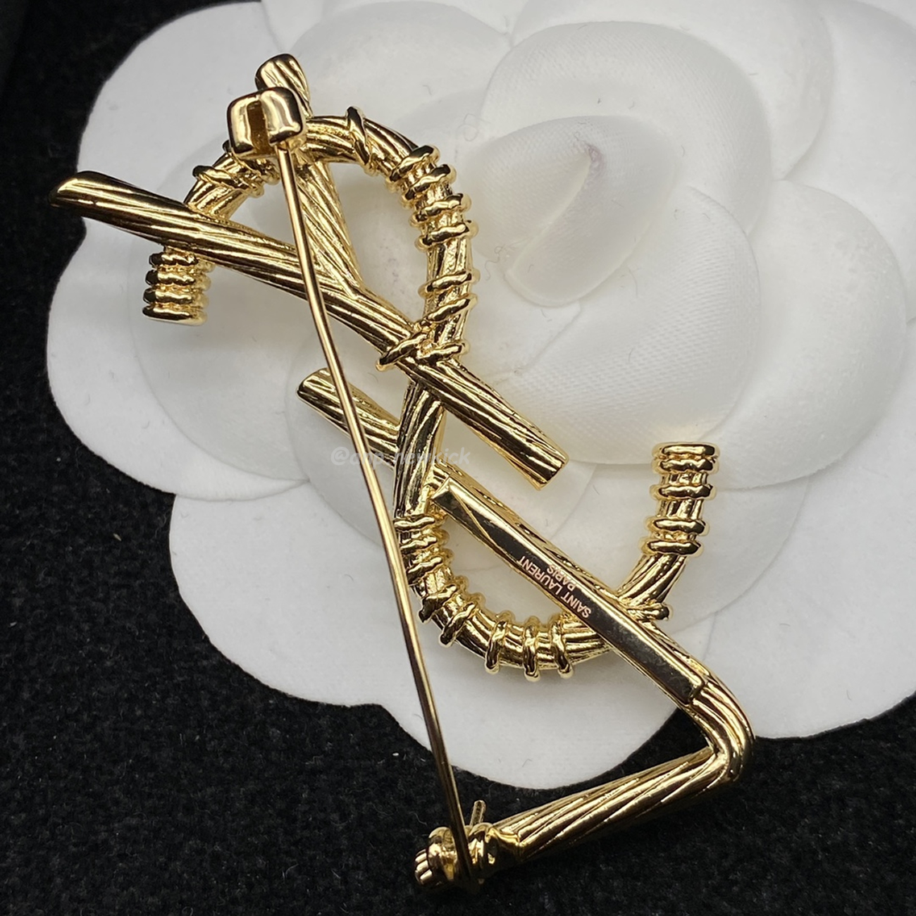 Saint Laurent Ysl Brooch (12) - www.newkick.org Saint Laurent Ysl Brooch (12) - www.newkick.org