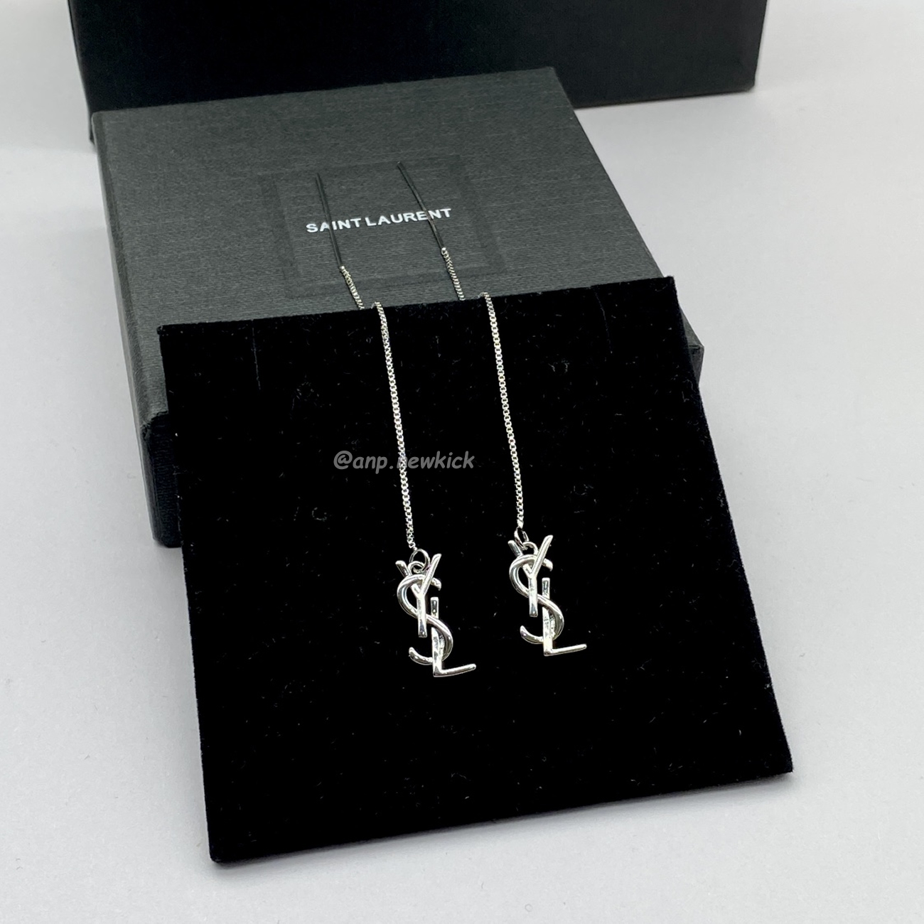 Saint Laurent Opyum Ysl Hanging Earrings (4) - www.newkick.org Saint Laurent Opyum Ysl Hanging Earrings (4) - www.newkick.org
