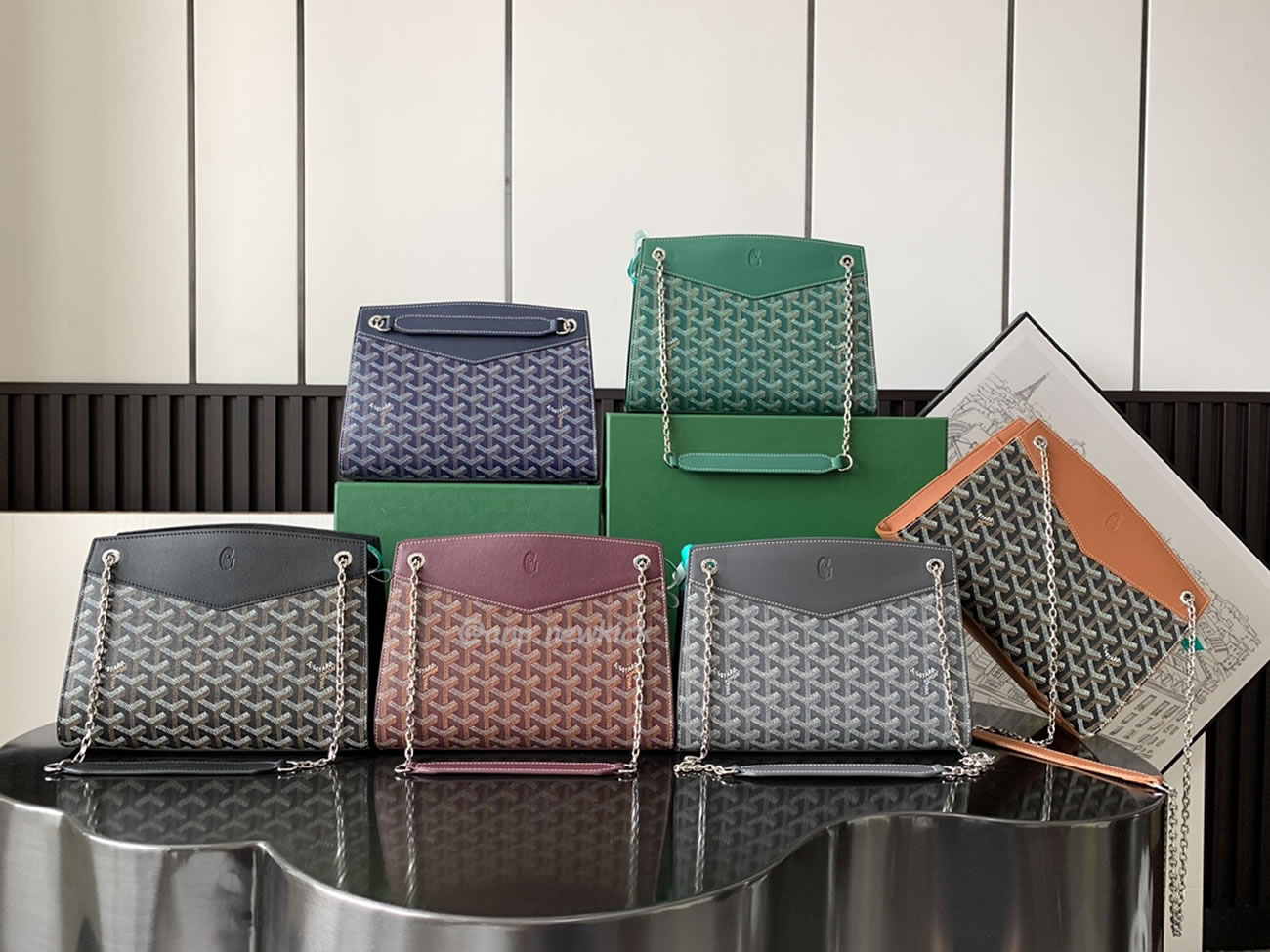 Goyard Rouette Small Hard Version 18 Cm X 9 Cm X 25.5 Cm (22) - www.newkick.org Goyard Rouette Small Hard Version 18 Cm X 9 Cm X 25.5 Cm (22) - www.newkick.org