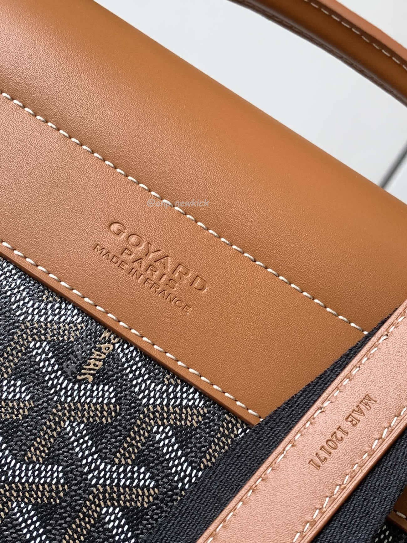 Goyard Citadin Small Size Messenger Bag (10) - www.newkick.org Goyard Citadin Small Size Messenger Bag (10) - www.newkick.org