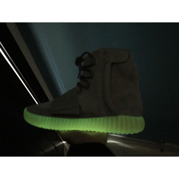 Adidas Yeezy 750 Boost Glow Dark BB1840