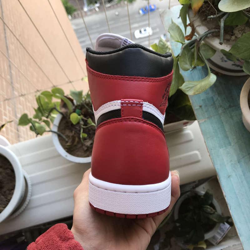Air jordan 1 "Black Toe" OG AJ1 555088-184