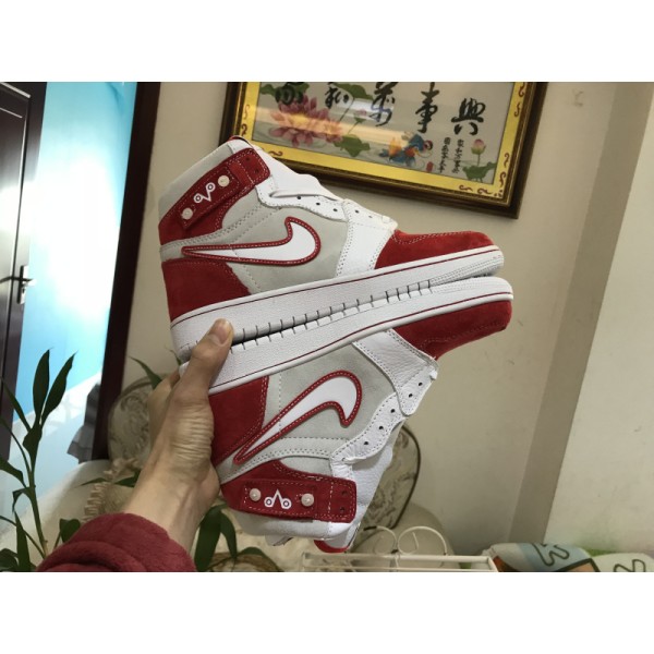 Air Jordan 1 Custom "Drake" aj5998-305