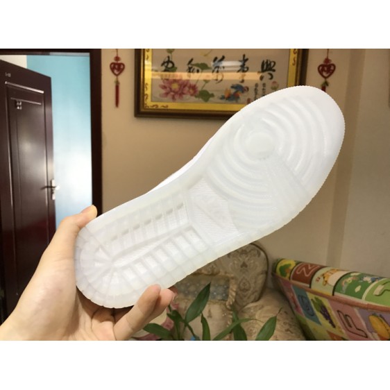 Air Jordan 1 Retro High GS "Pearl White" 832596-100
