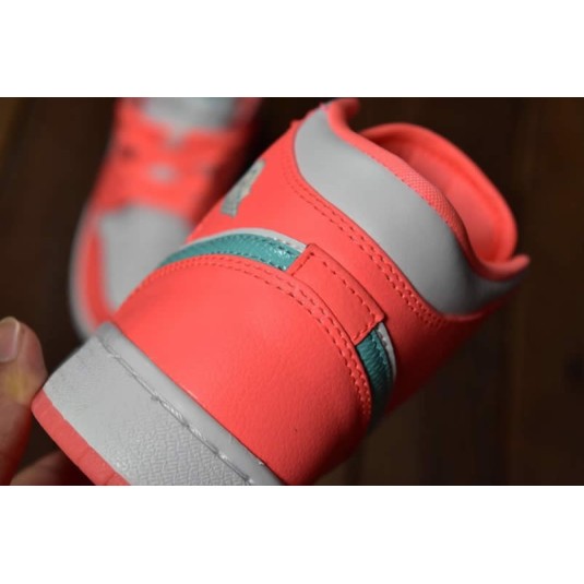 Air Jordan 1 Mid GS "Crimson Pulse" Pink Aqua 555112-814
