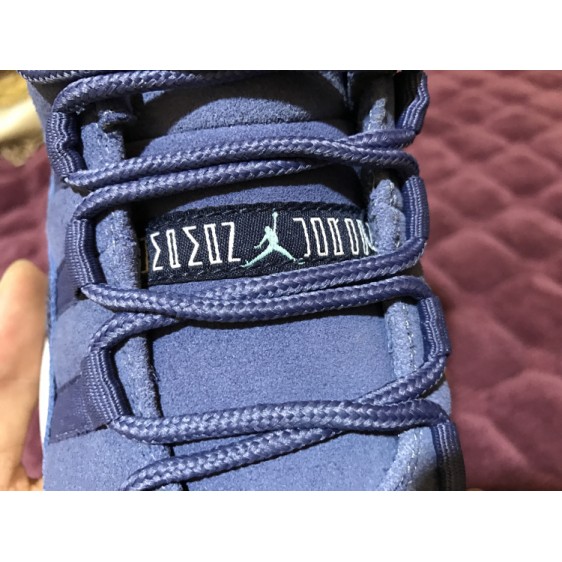 Air Jordan 11 Low GS "Blue Moon" 580521-408