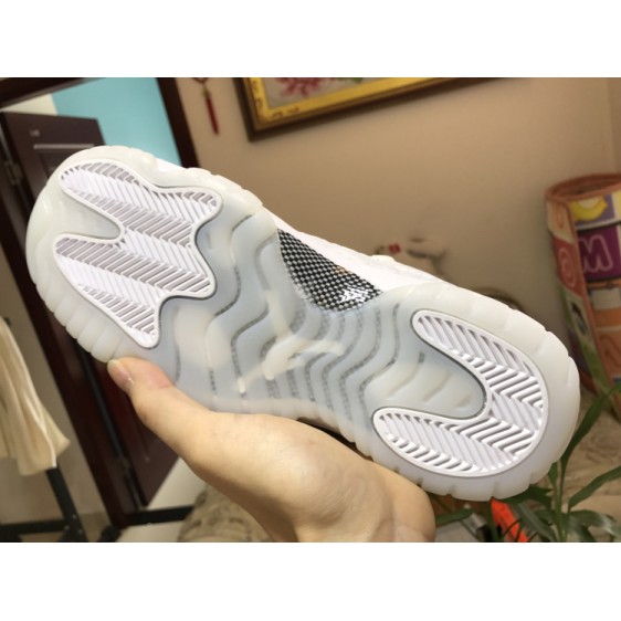 Air Jordan 11 Low GS "Heiress White" 897331-100