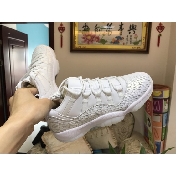 Air Jordan 11 Low GS "Heiress White" 897331-100