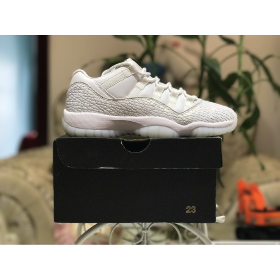 Air Jordan 11 Low GS "Heiress White" 897331-100