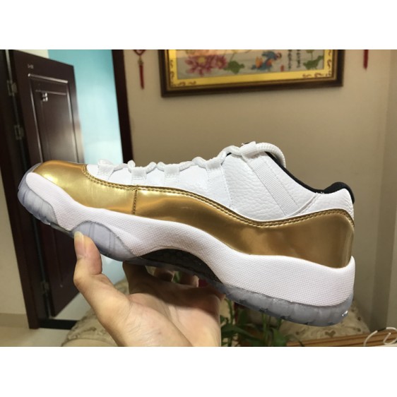 Air Jordan 11 Low "Gold Medal" 528895-103