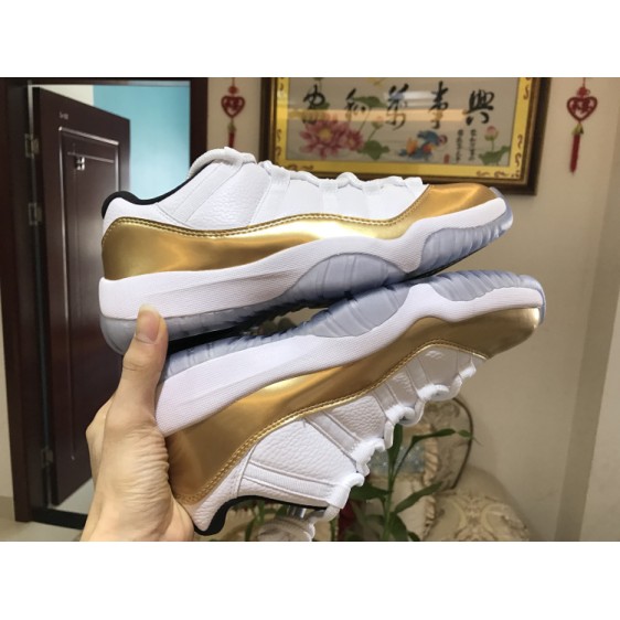 Air Jordan 11 Low "Gold Medal" 528895-103