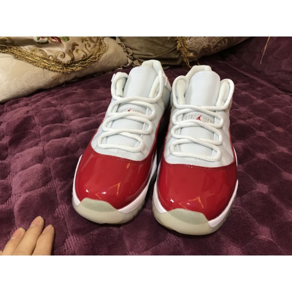 Air Jordan 11 Low "Varsity Red" 528895-102